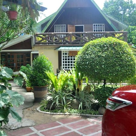 Peak House Garden Pension Ель-Нідо Екстер'єр фото