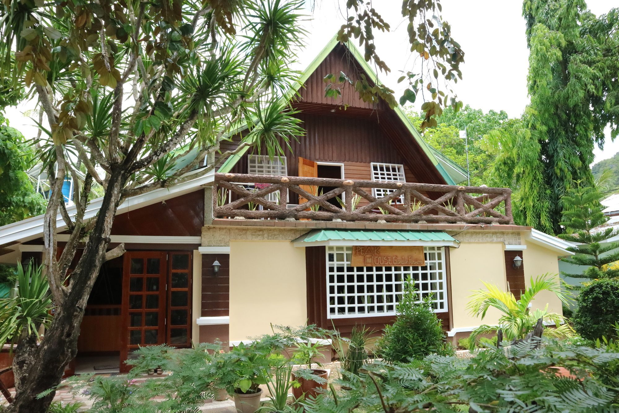 Peak House Garden Pension Ель-Нідо Екстер'єр фото